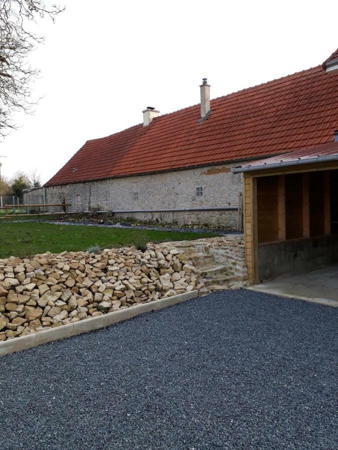 Liesville-sur-Douve Gite " Le Vieux Noyer" מראה חיצוני תמונה