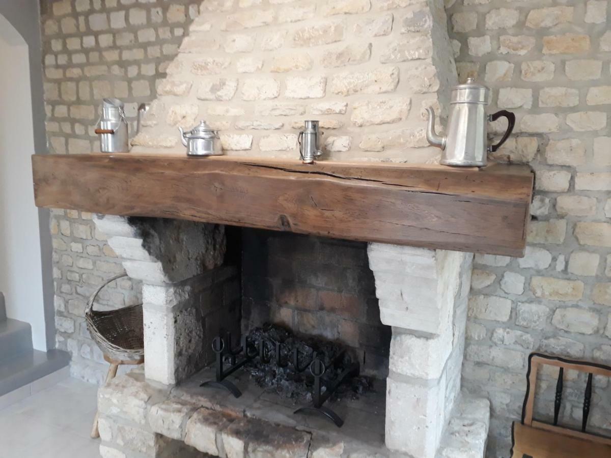 Liesville-sur-Douve Gite " Le Vieux Noyer" מראה חיצוני תמונה